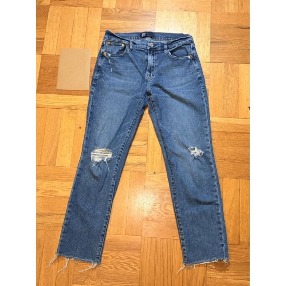 GAP Denim Girlfriend Jeans Women’s/Juniors Size 4/27 Distressed Raw Hem